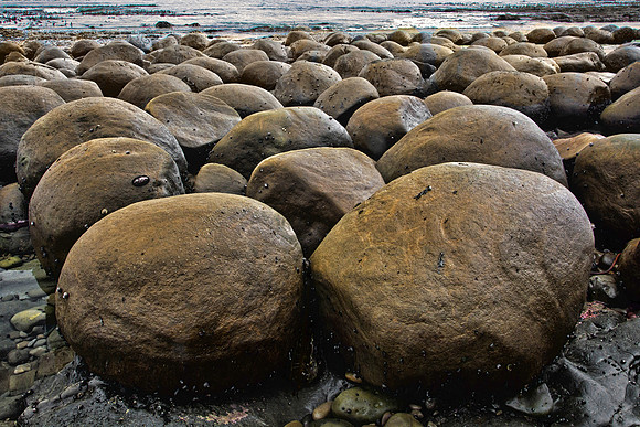 Bowling Ball Beach